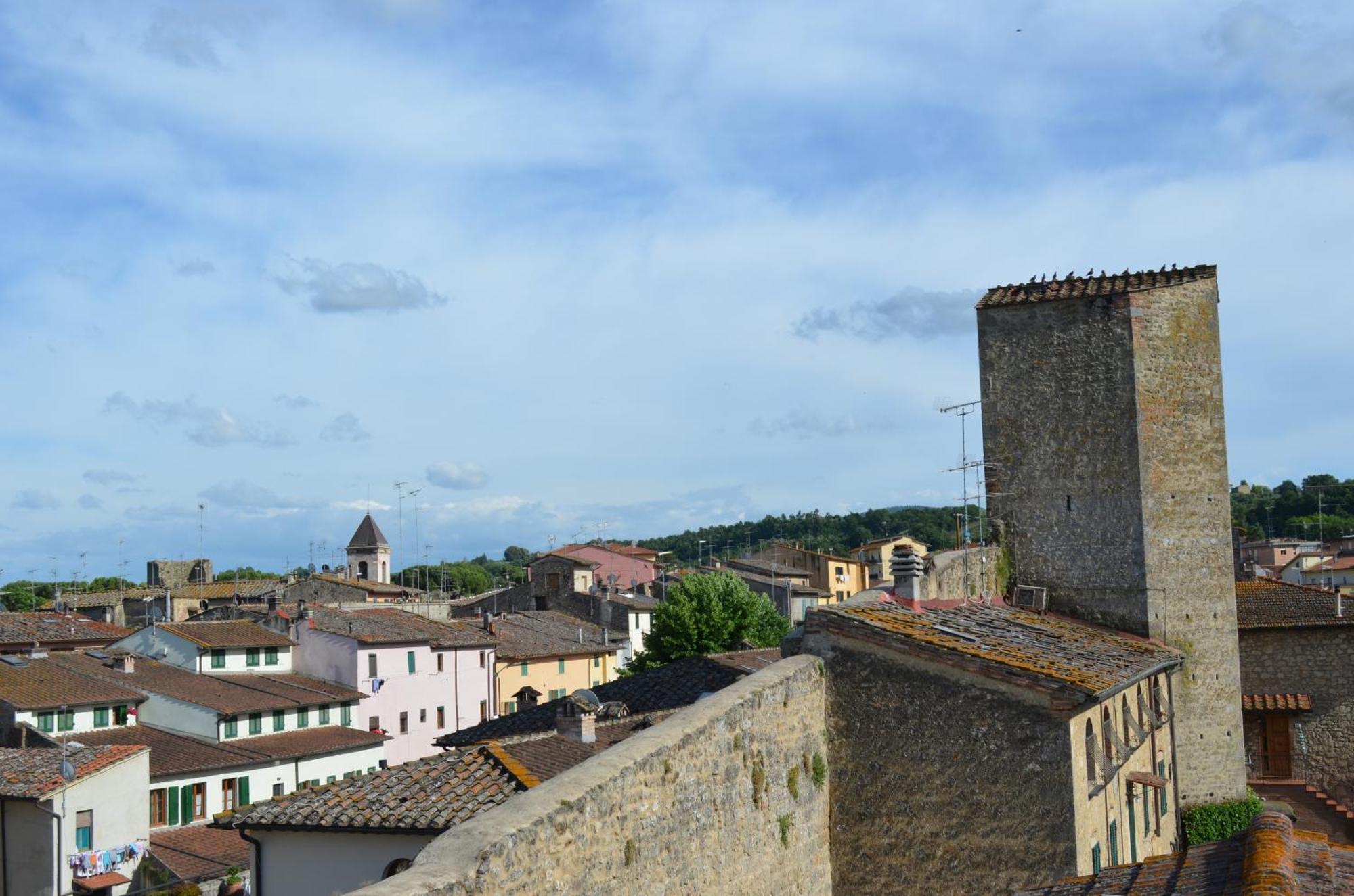 Palazzo Alle Mura Staggia Esterno foto